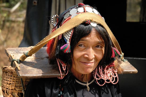 Explore Northern Laos Tours: Luang Prabang-Luang Namtha-2Days Trekking+Home Stay- Houayxai-Pak Beng-Luang Prabang